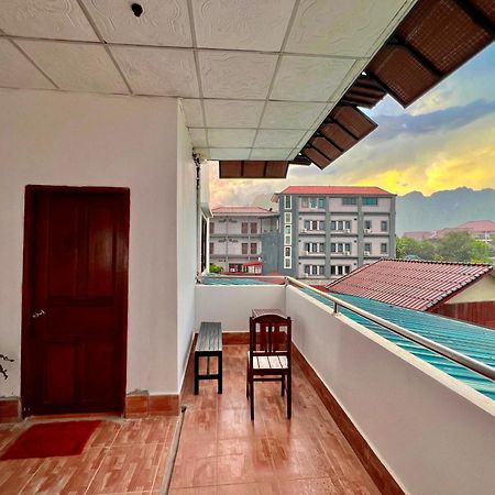 Easy Go Backpacker Hostel Vang Vieng Exterior photo