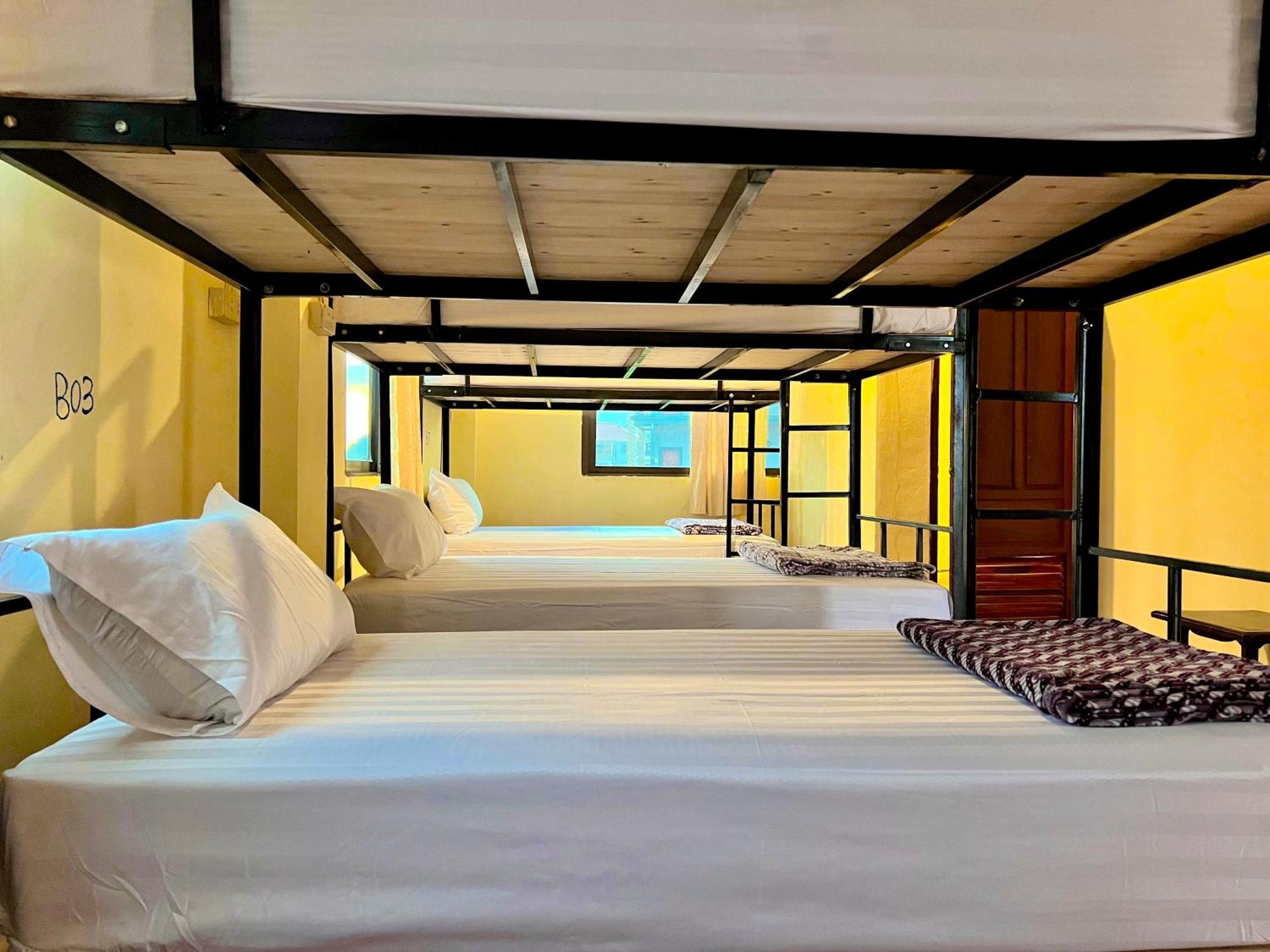 Easy Go Backpacker Hostel Vang Vieng Exterior photo