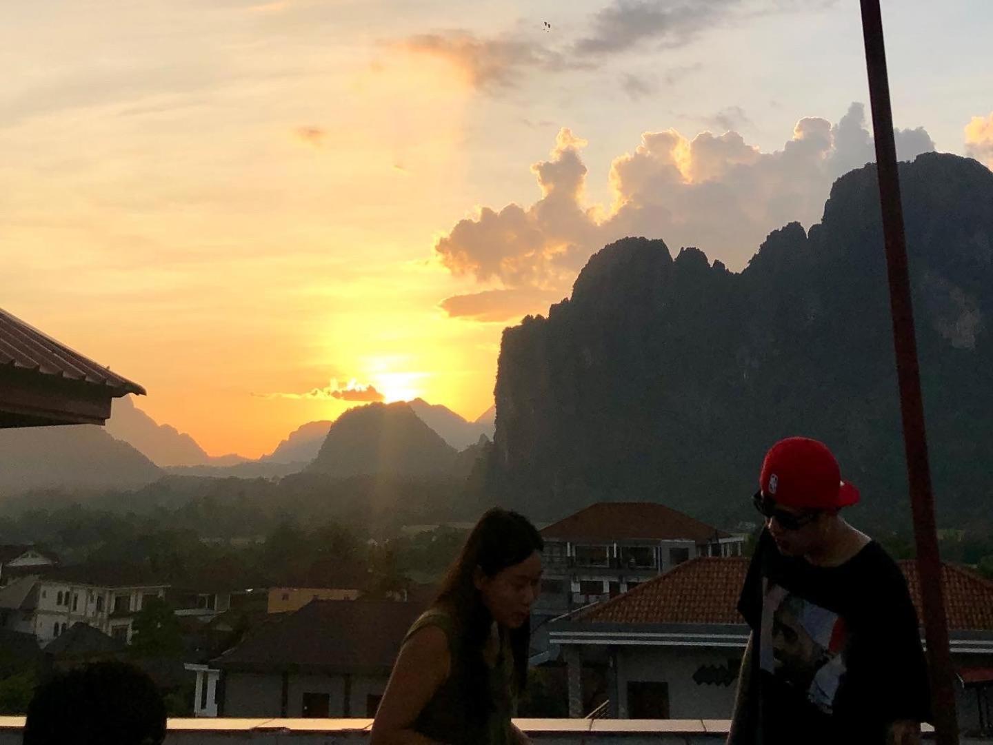 Easy Go Backpacker Hostel Vang Vieng Exterior photo